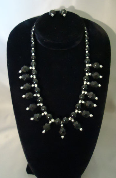 Elegant Black And Silver Jewelry Set